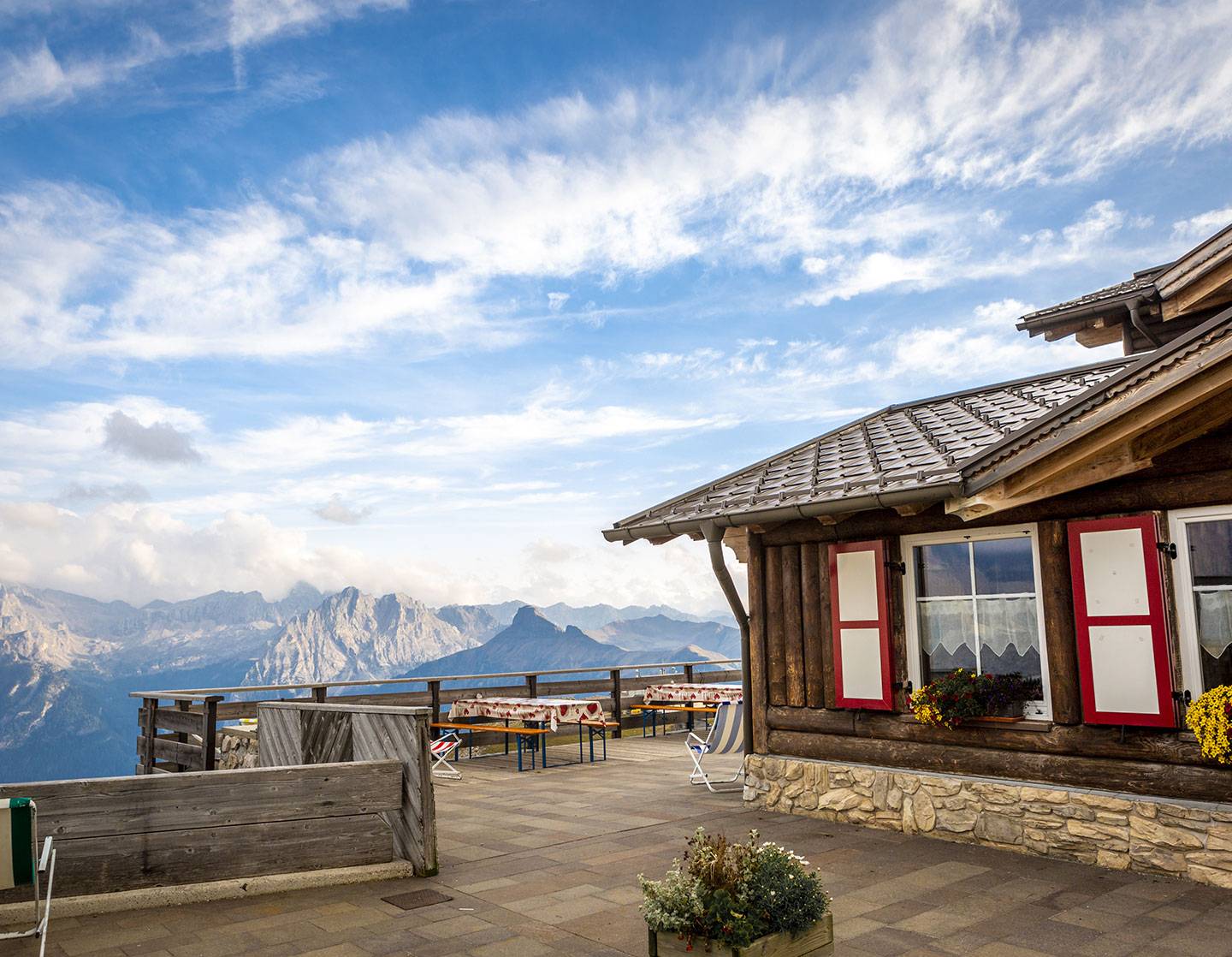 rifugio-des-alpes-home-menu-img_1440x1118